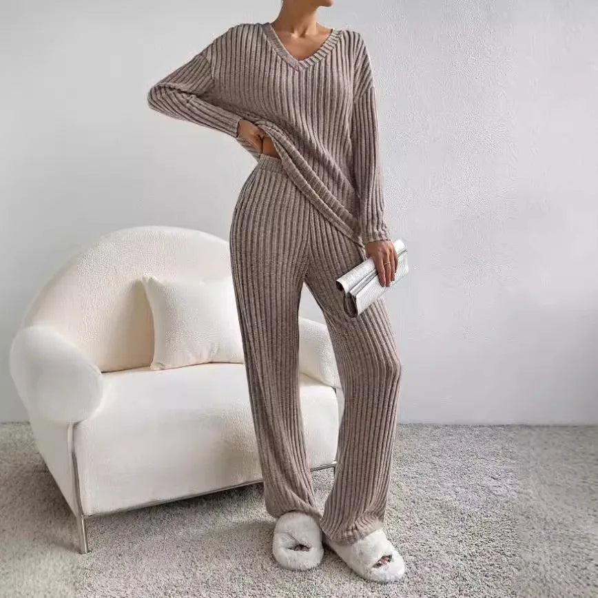 Edina – V-Neck and Knitted Pattern Two-Piece Set